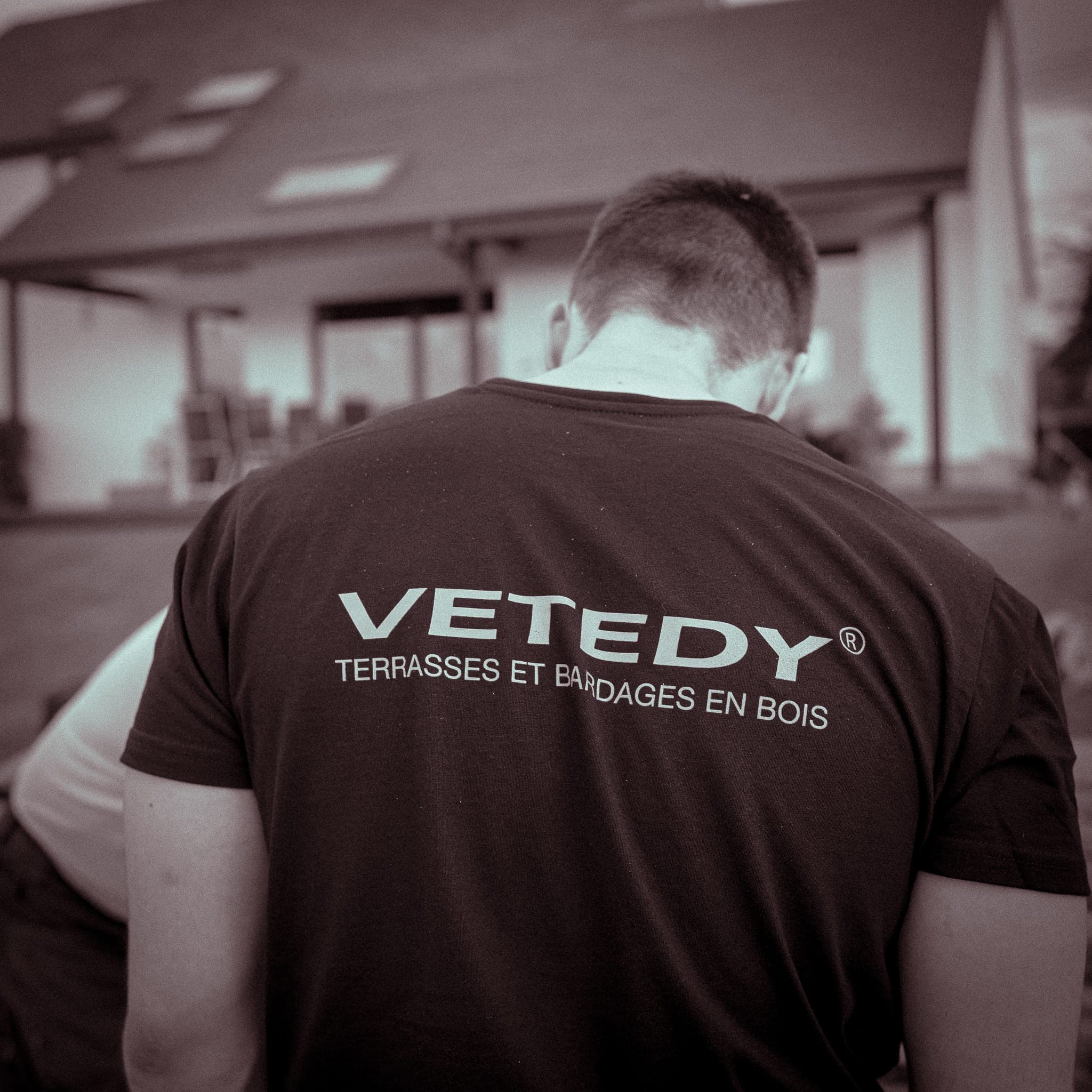Vetedy is a manufacturer of high quality wood decking and cladding systems