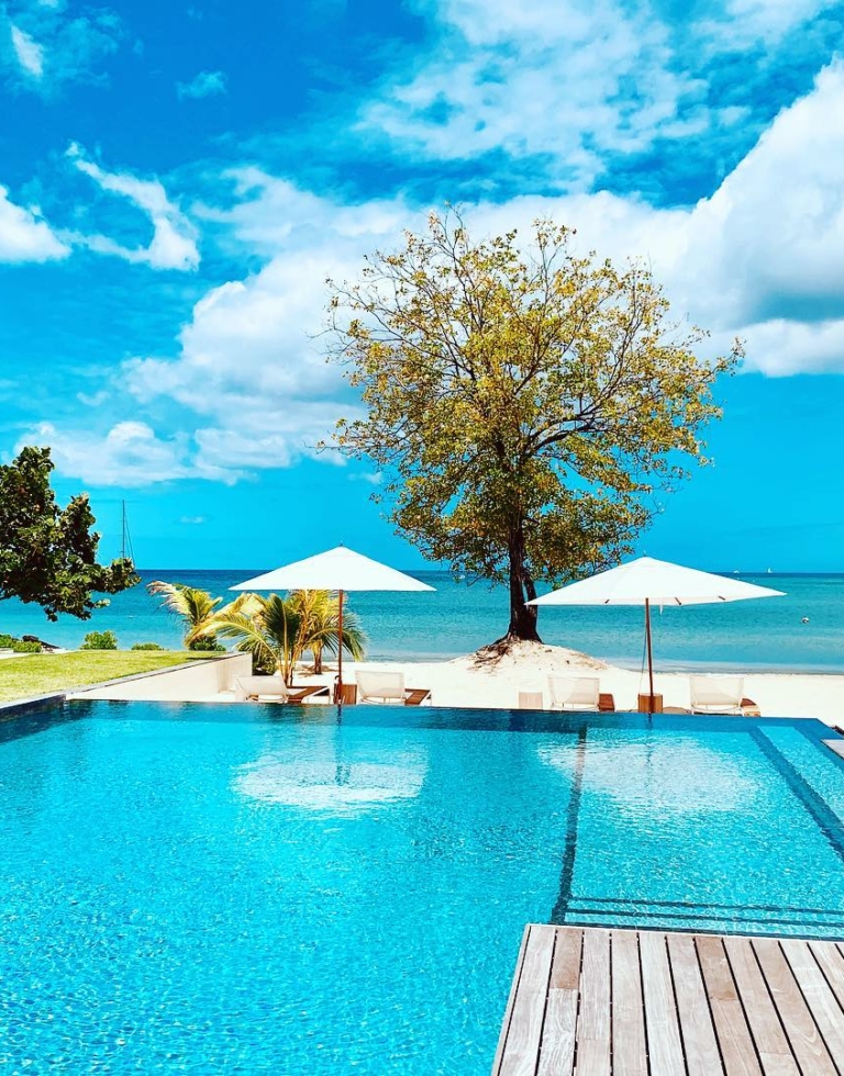 Terrasse-bois-exotique-Silversands Hotel Grenada Softline Wood Decking Ipe + Teak (7)